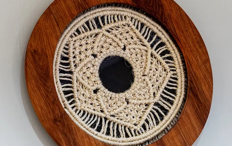 Round Wall Hang